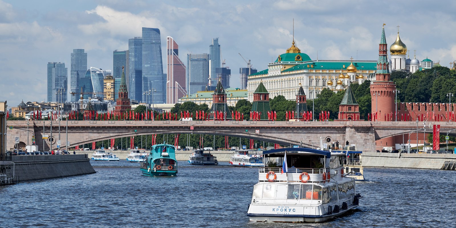 Речные прогулки сегодня. Прогулки по Москве-реке речного вокзала. Речные прогулки Москва. Москва река экскурсия.